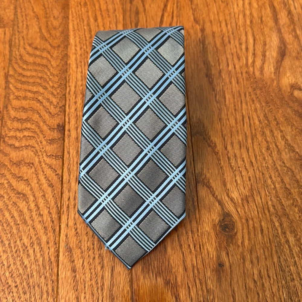 Jason & Vogue Tie
